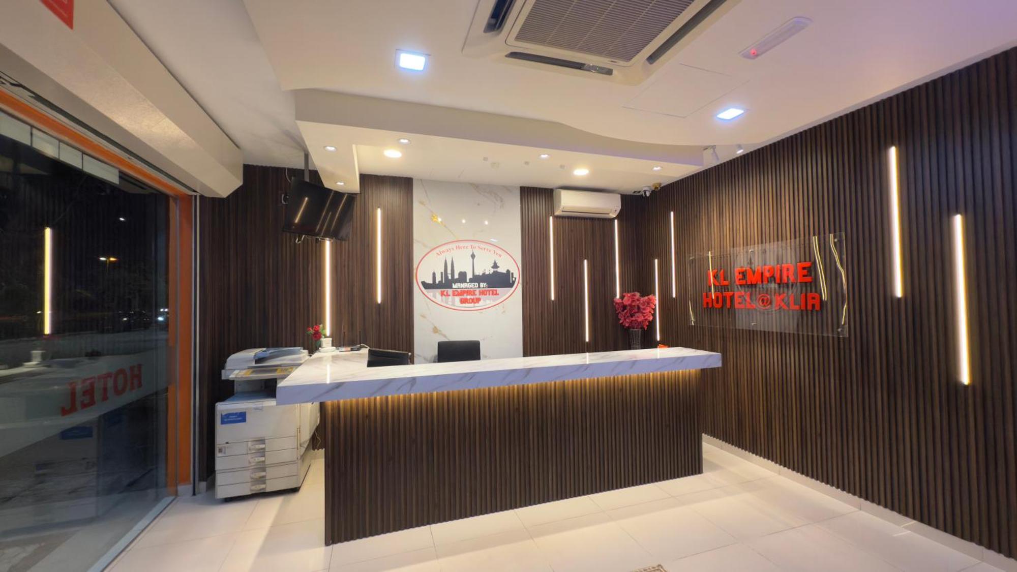 Kl Empire Hotel Klia, Formerly Known As Adiff Palace Klia Sepang Buitenkant foto