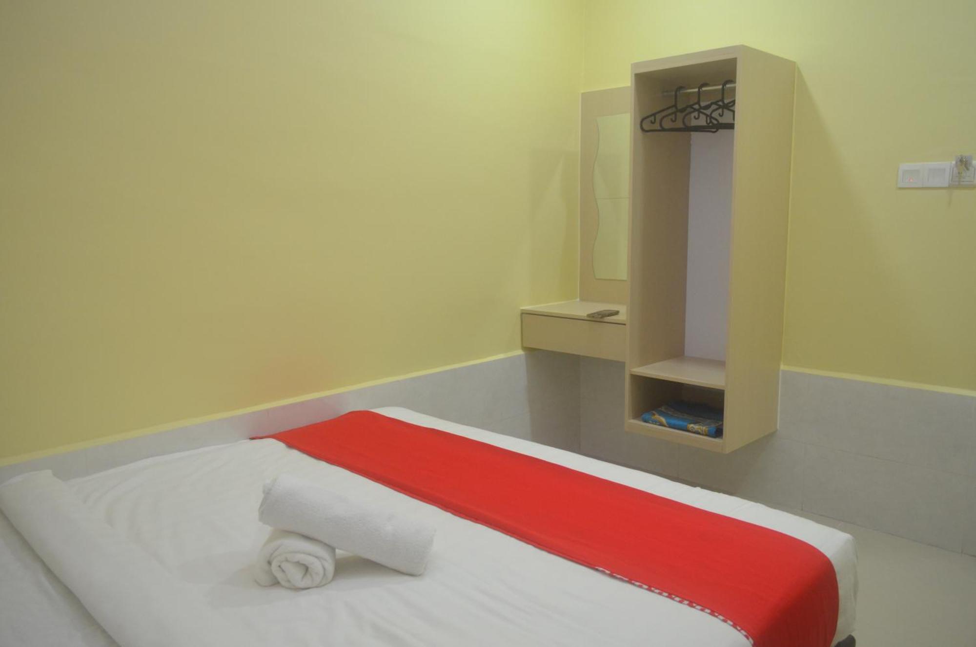 Kl Empire Hotel Klia, Formerly Known As Adiff Palace Klia Sepang Buitenkant foto