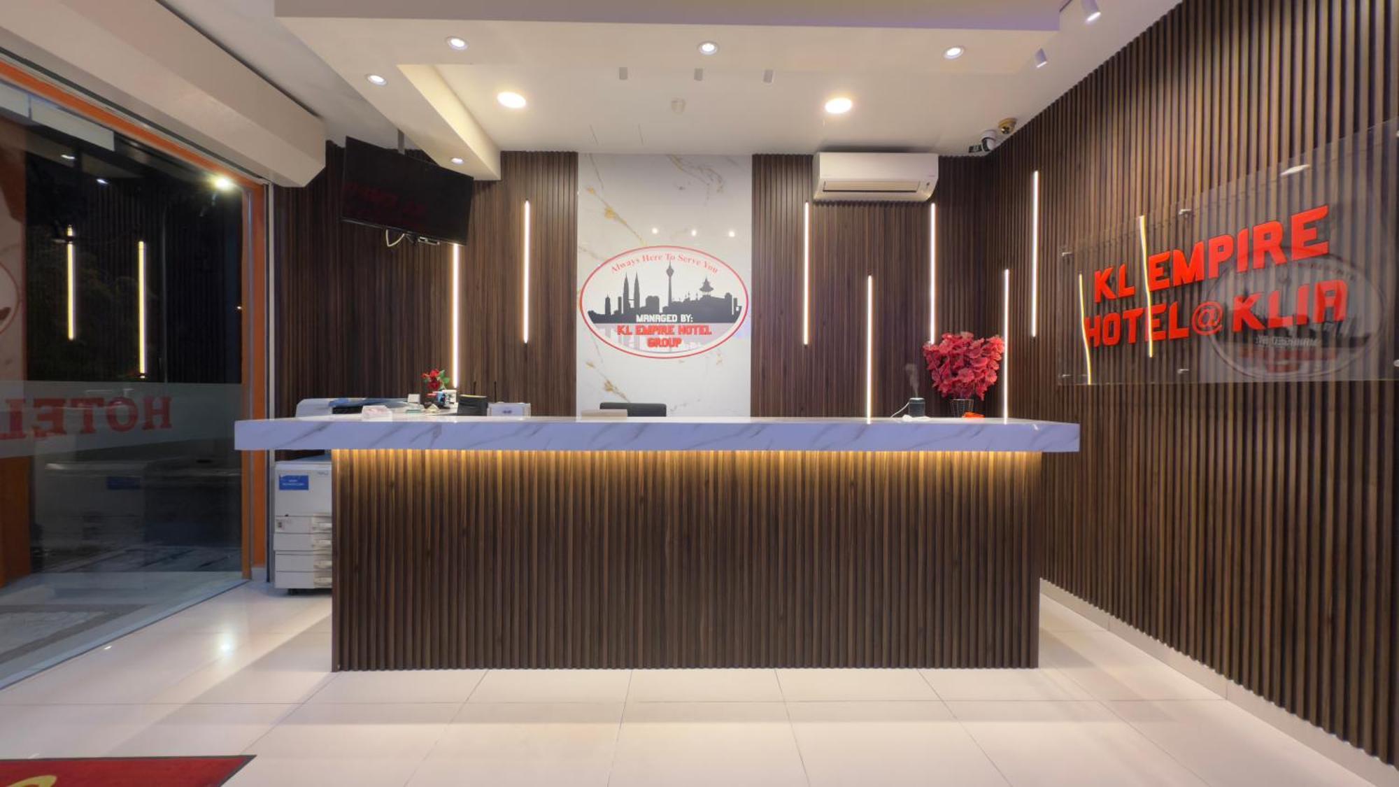 Kl Empire Hotel Klia, Formerly Known As Adiff Palace Klia Sepang Buitenkant foto