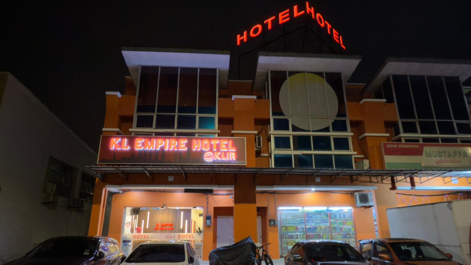 Kl Empire Hotel Klia, Formerly Known As Adiff Palace Klia Sepang Buitenkant foto