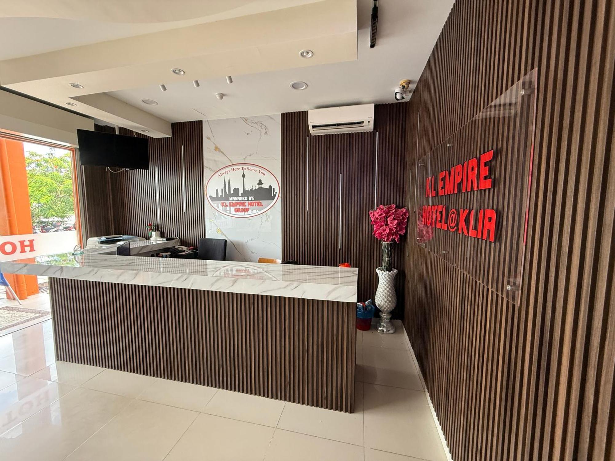 Kl Empire Hotel Klia, Formerly Known As Adiff Palace Klia Sepang Buitenkant foto